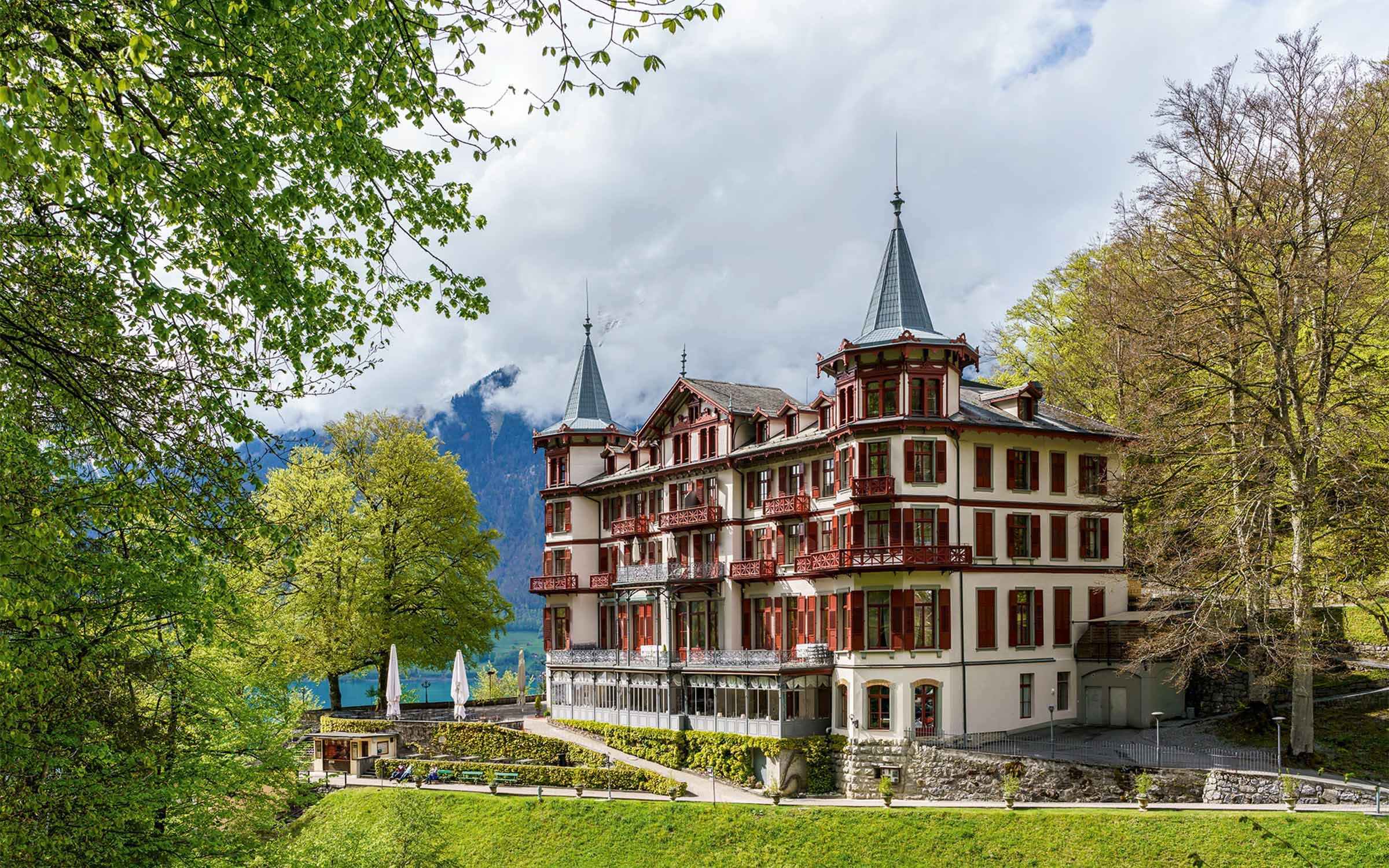 Aussen swiss historic hotels 01